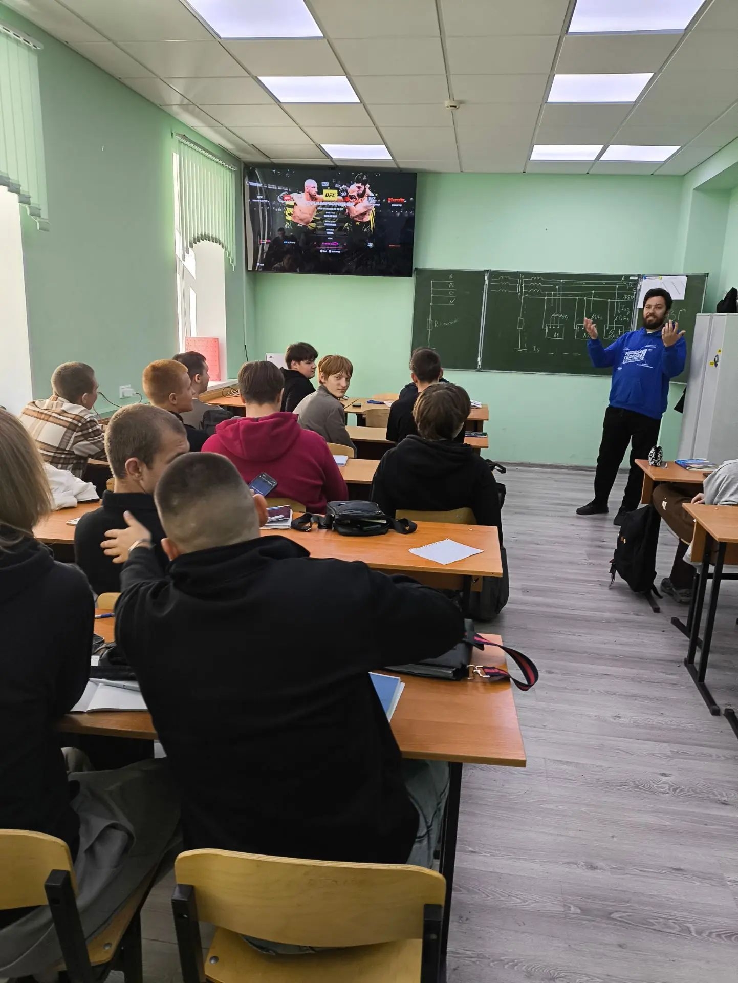 🇷🇺 Единый день активности в Луховицком авиационном техникуме 🇷🇺